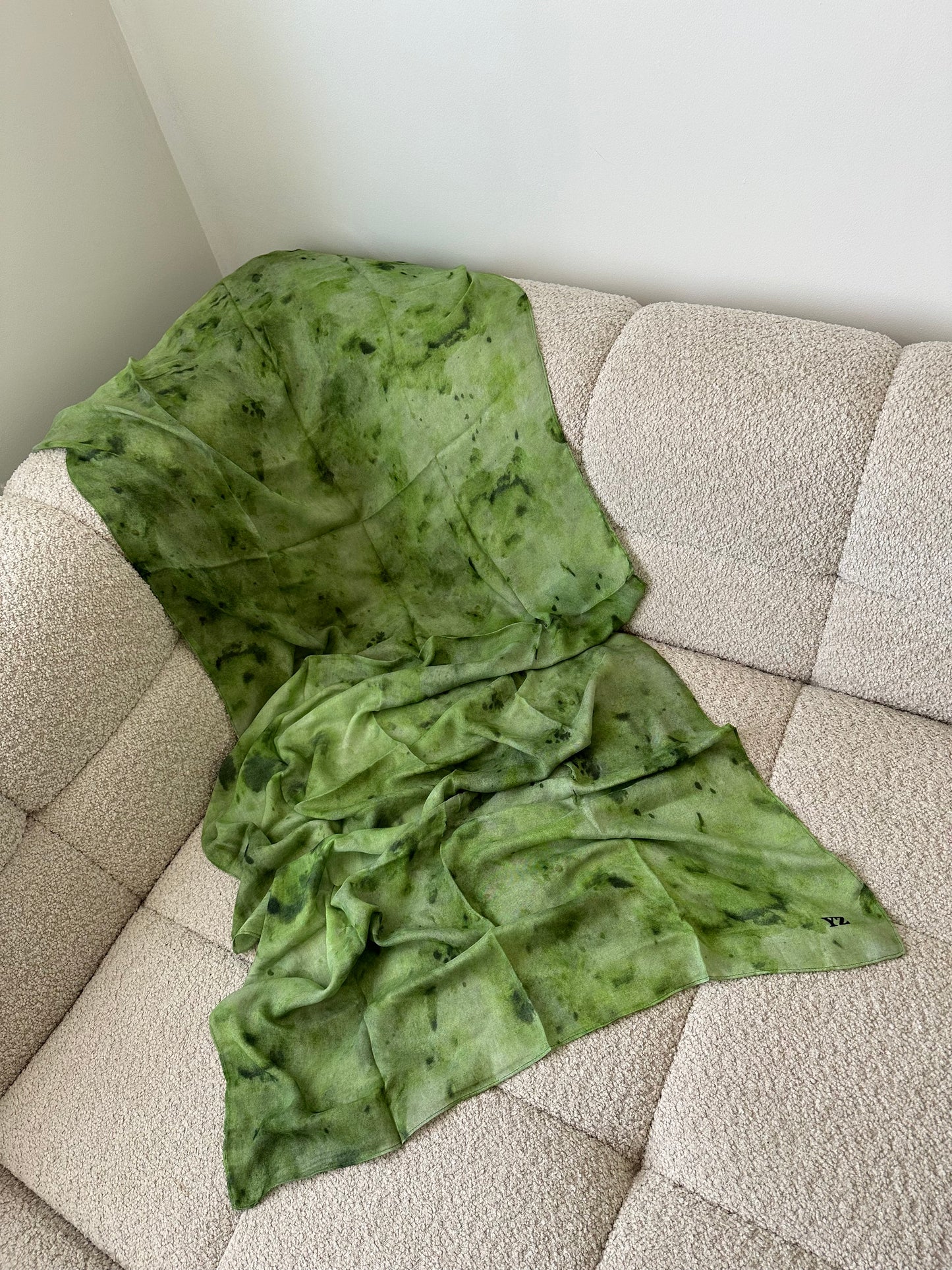 GREEN-DYE MODAL