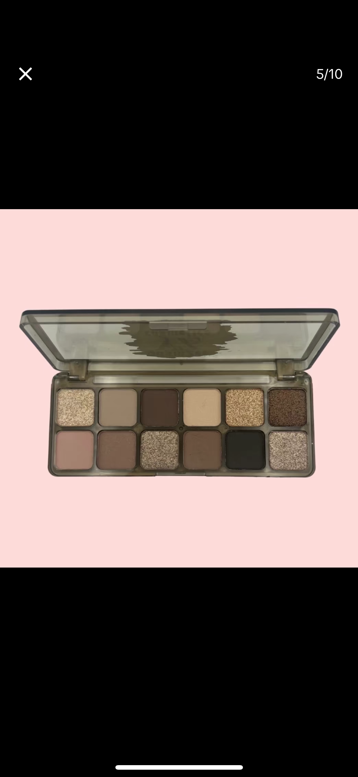 Mini eyeshadow palettes