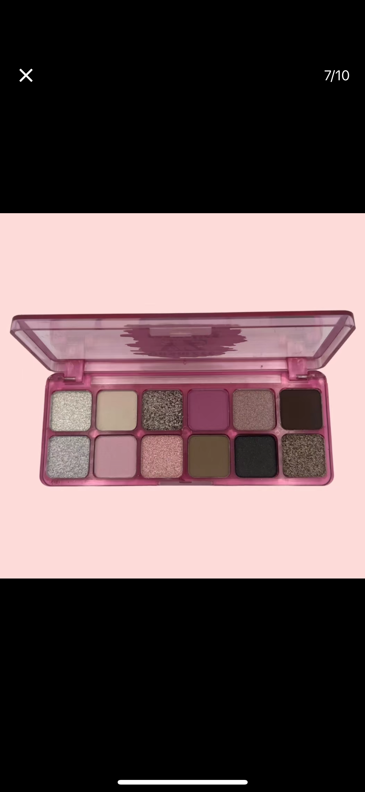 Mini eyeshadow palettes