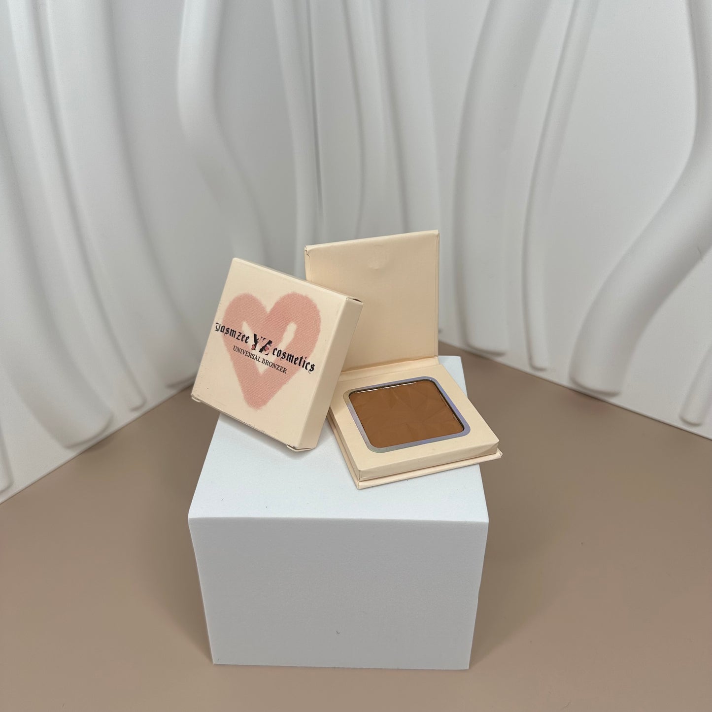 Universal bronzer