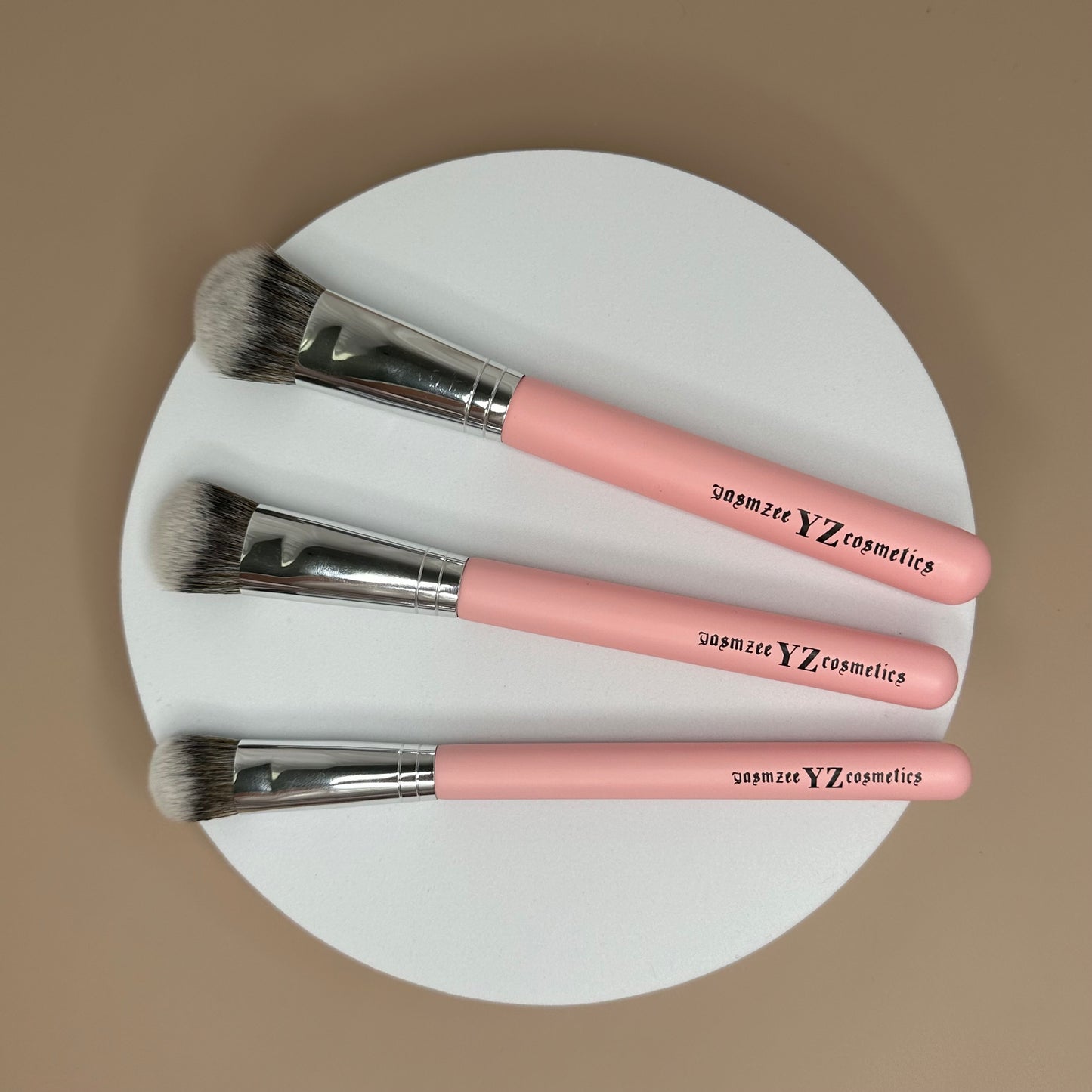 Flat trio brush set